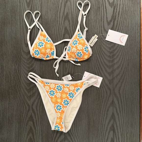 Dippin Daisies Swim- New 🌴🌴🌴 - Picture 1 of 8